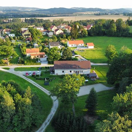Penzion Na Podlesí ve Zlaté Koruně Zlatá Koruna Extérieur photo
