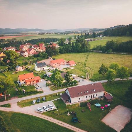 Penzion Na Podlesí ve Zlaté Koruně Zlatá Koruna Extérieur photo