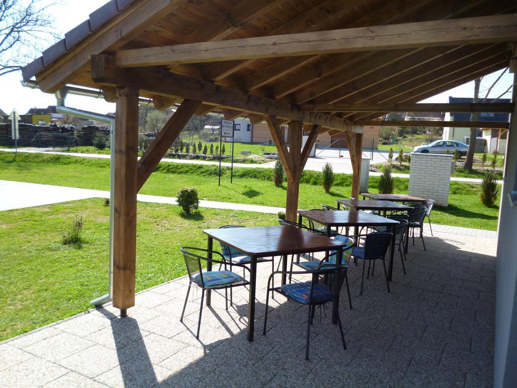 Penzion Na Podlesí ve Zlaté Koruně Zlatá Koruna Extérieur photo